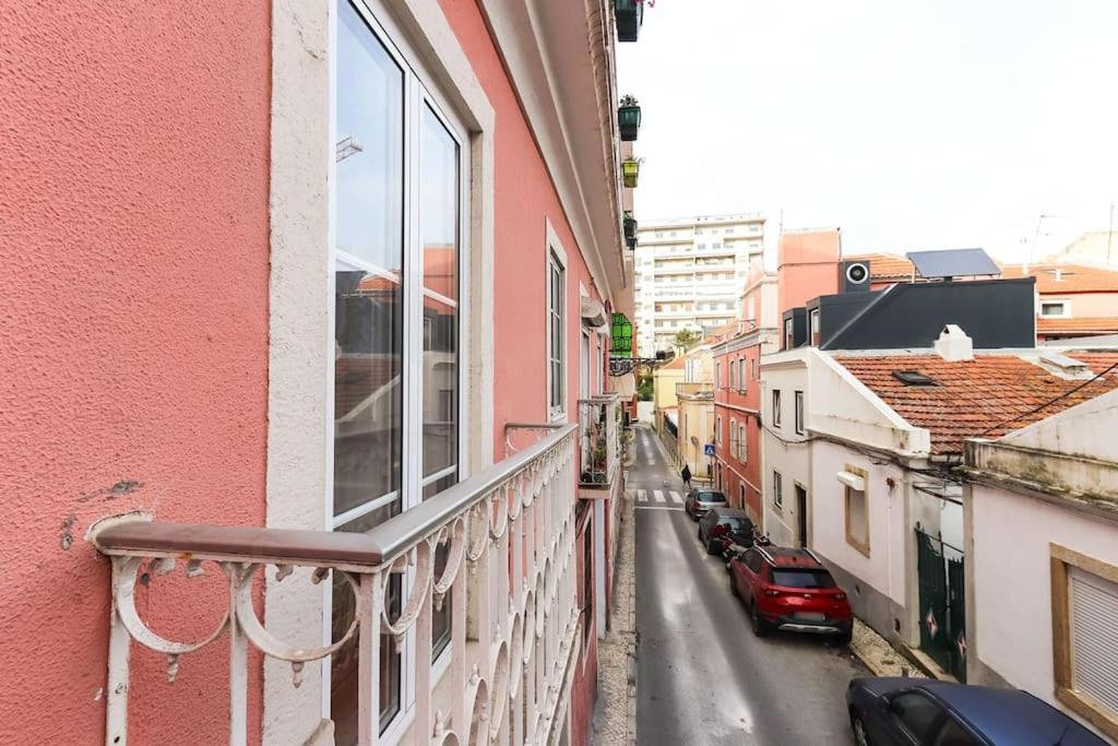 Vita Portucale ! Campo Ourique Design W/ Balcony Lizbona Zewnętrze zdjęcie
